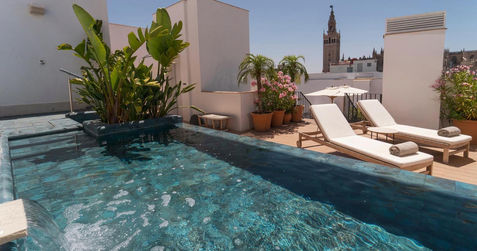 Mercer Plaza Sevilla 5 Gl Exterior foto